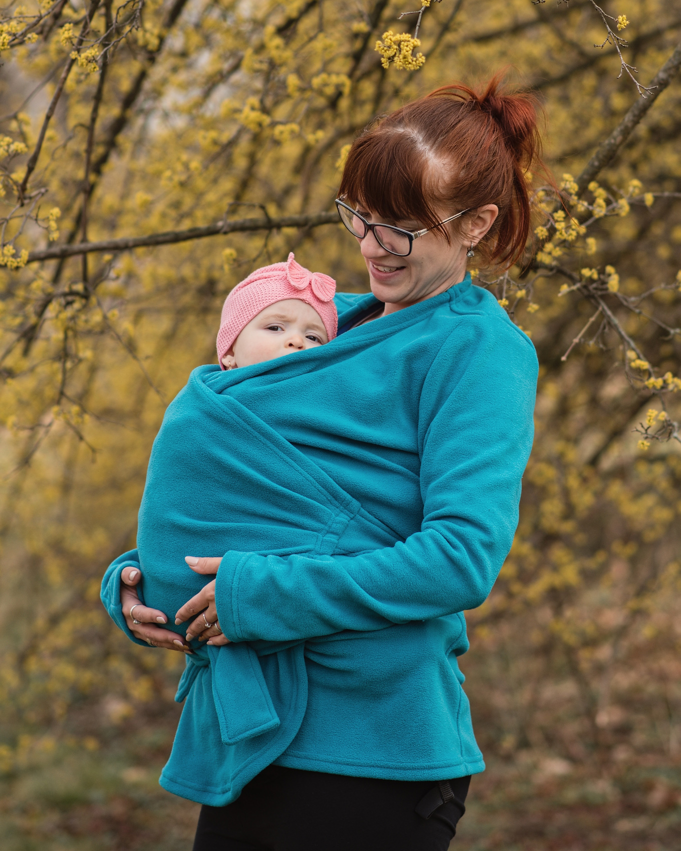 Fleece Wickelmantel für schwangere und tragende Frauen Zina, petroleumblau