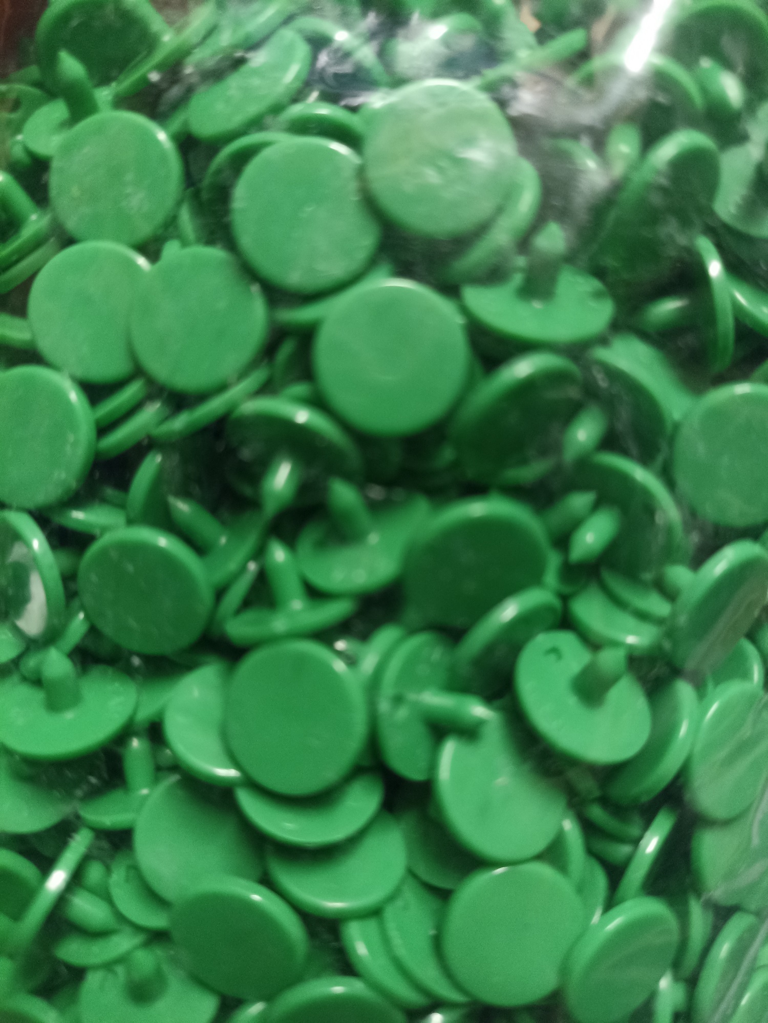 Plastic snaps / studs 9.7mm, 1,000 pcs dark green