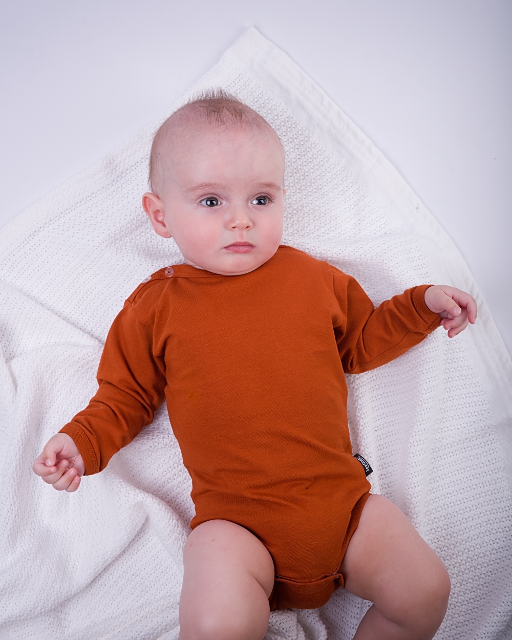 Baby bodysuit onesie, cinnamon