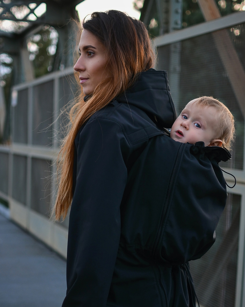Babywearing softshell jacket Alice (front/back use), BLACK