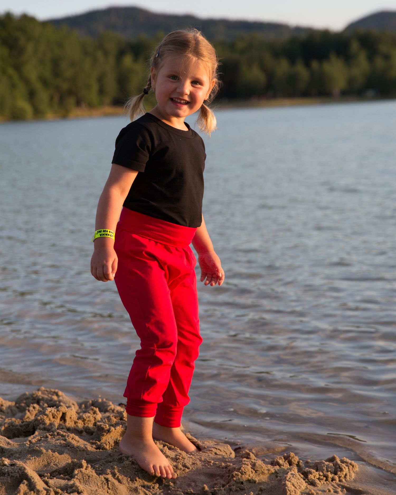 Baggy pants for kids, red