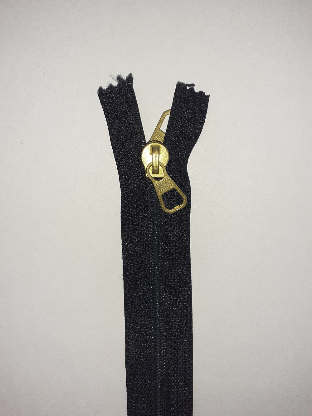 Zipper 60 cm, black