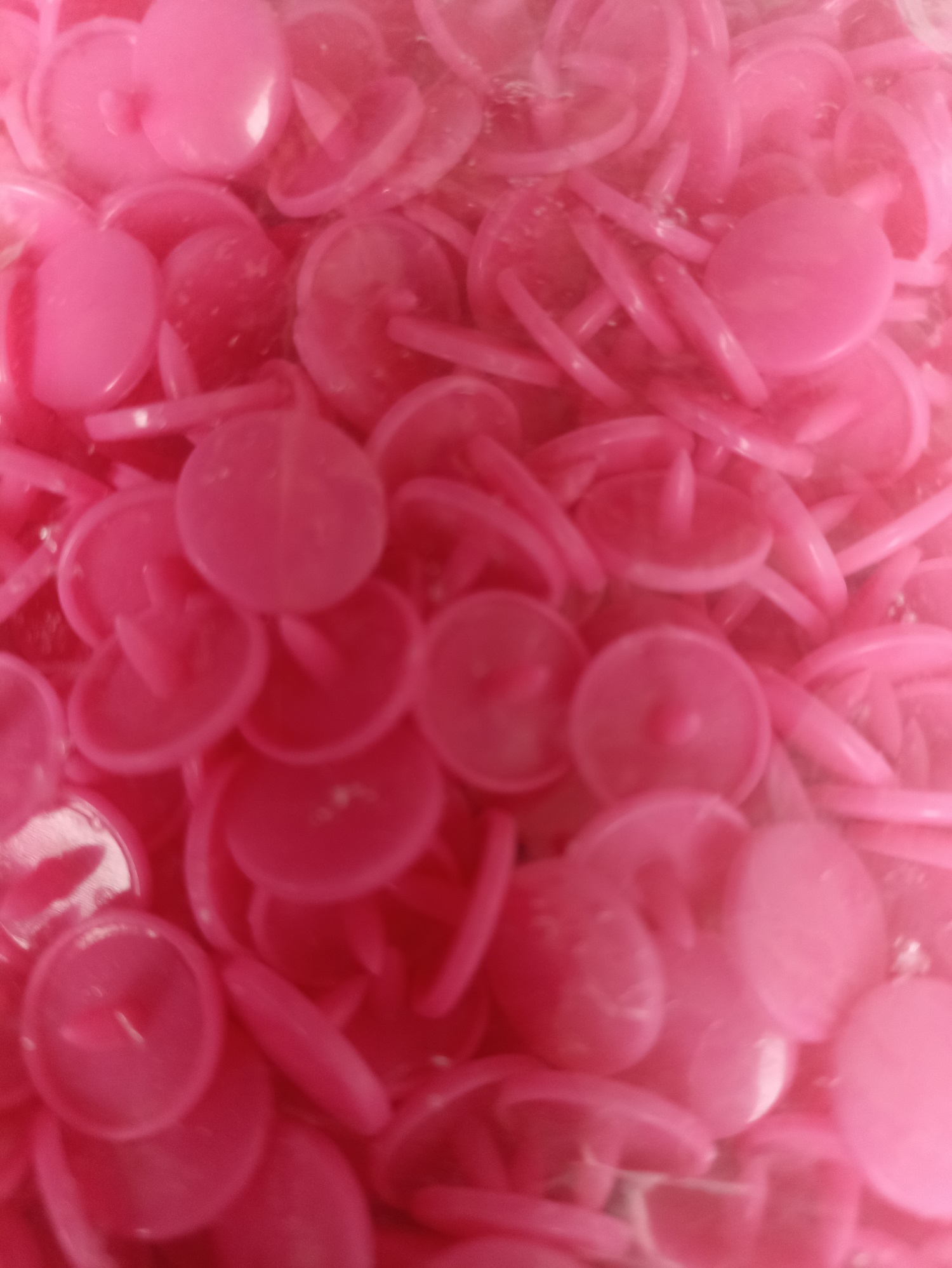 Plastic snaps / studs 12.4mm, 1,000 dark pink